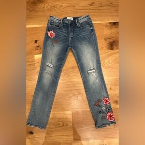 🤎 Driftwood Audrey Floral Embroidered Jeans 🤎